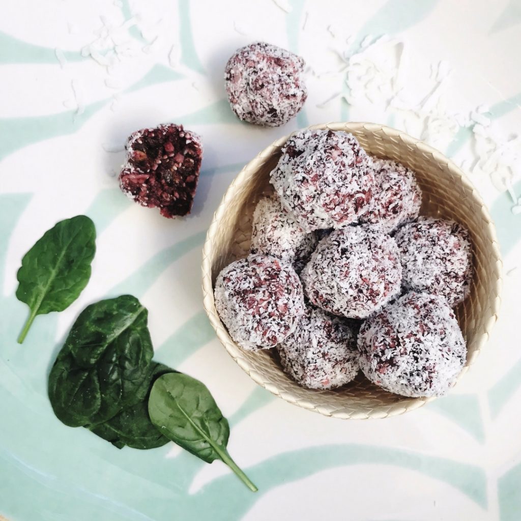 Beetroot bliss balls, wholesome fod