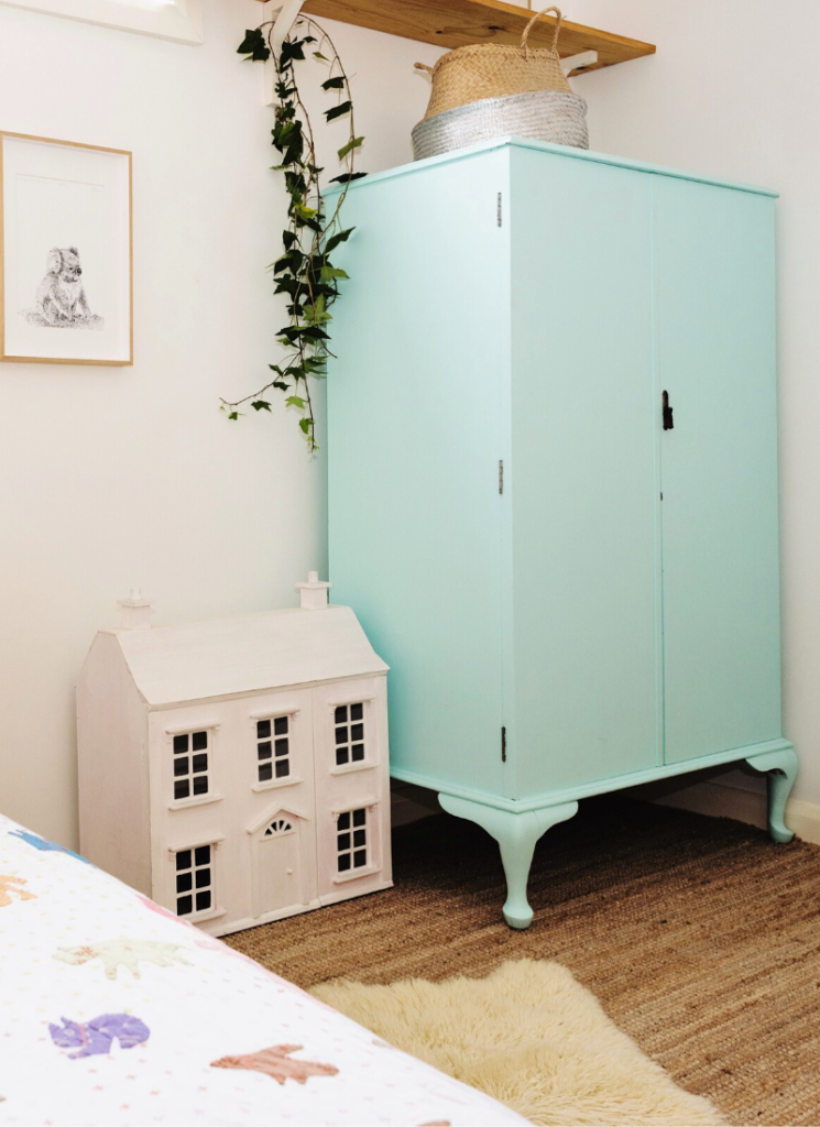 Turquoise vintage wardrobe TUBU Kids