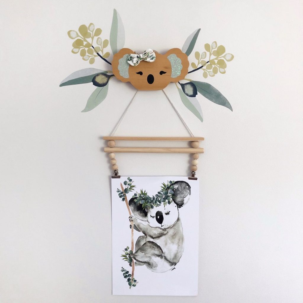 art hanger, kids room decor